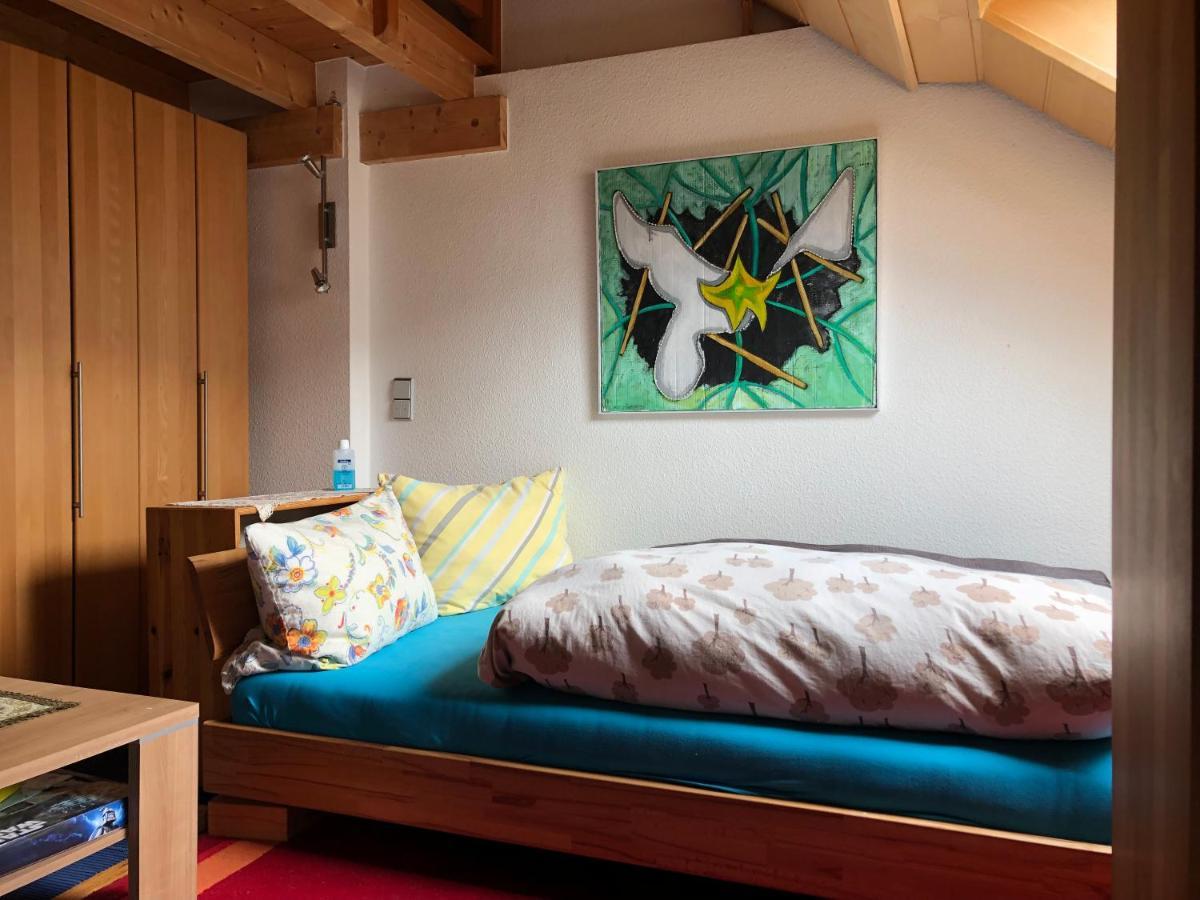 Doppelzimmer Dachgeschoss, Schnelles Wlan, Arbeitsplatz Und Garten Winningen Exteriör bild